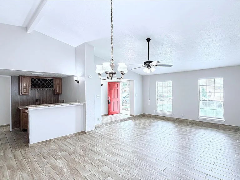 15507 Mira Monte Dr — Photo 5