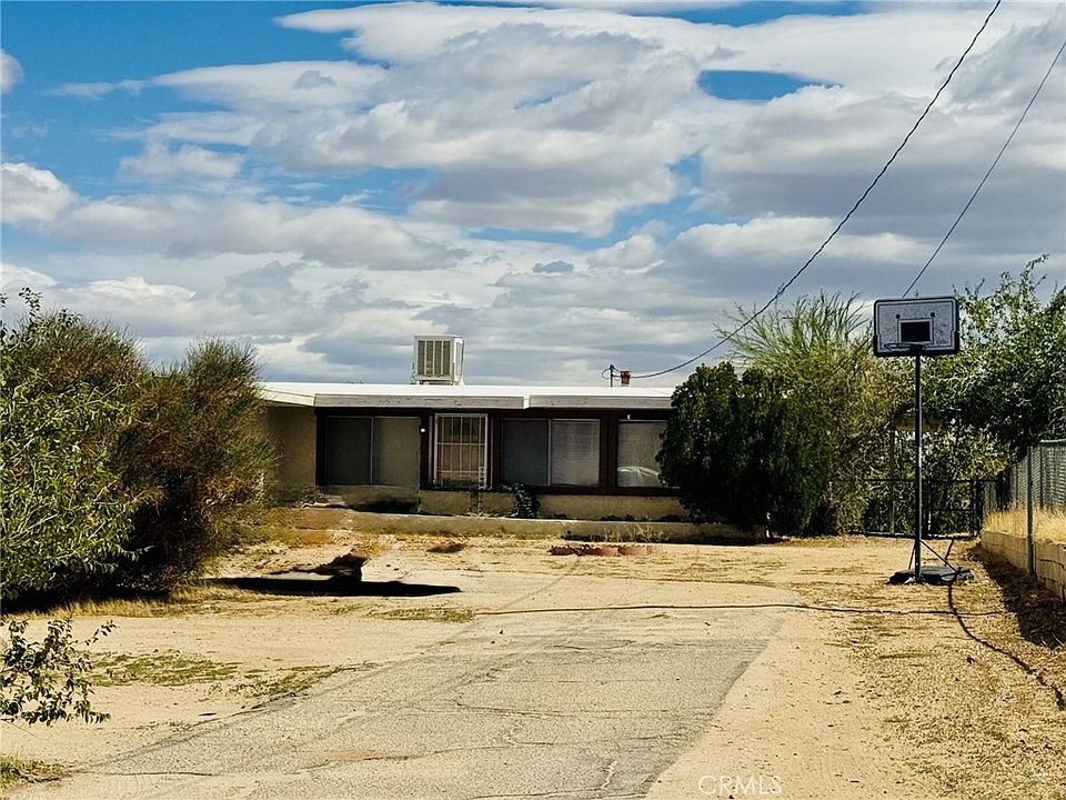 1st image of 9311 Jacaranda Ave