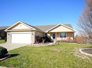 2502 Deer Trl, Junction City, KS 66441