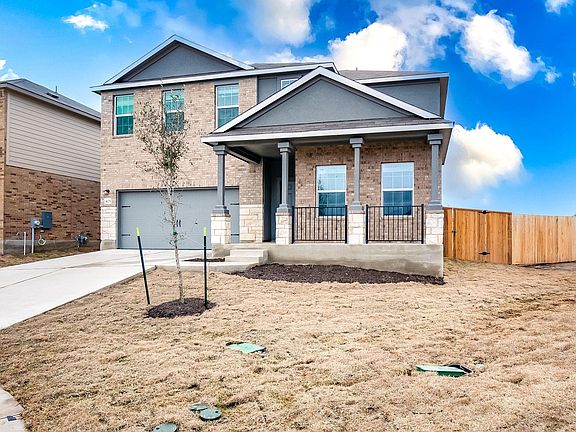 3rd image of 428 Sebring Cir