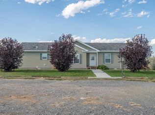 255 E 2nd St N, Cowley, WY 82420