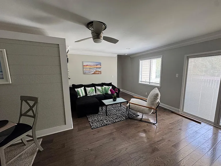 4736 Walden Pond Dr — Photo 18