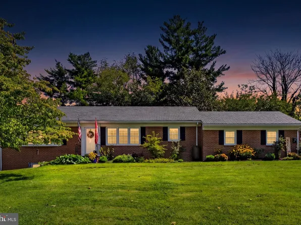 1121 Oaklawn Dr, Culpeper, VA 22701