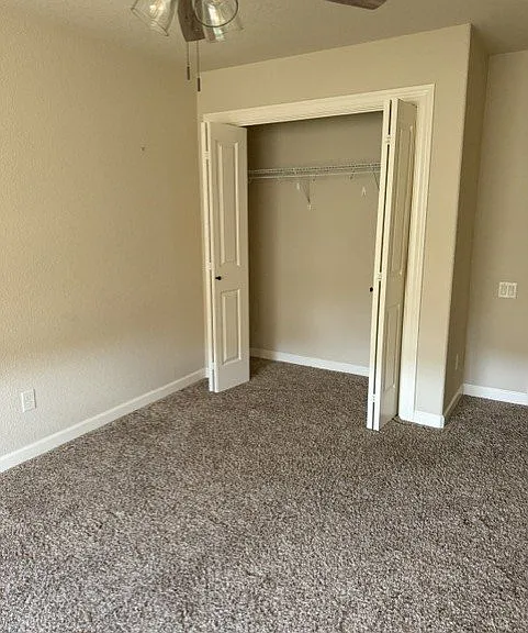 211 NE 19th Ct — Photo 8