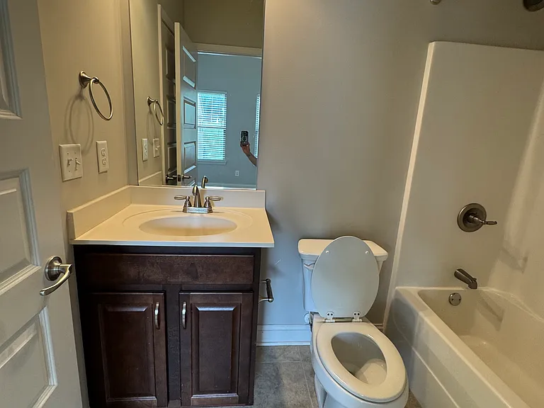 10584 Naramore Ln — Photo 23