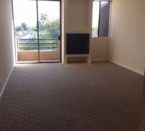 3rd image of 7826 Topanga Canyon Blvd APT 321