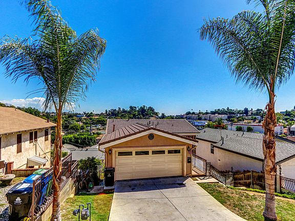 2nd image of 3546 Hillview Pl