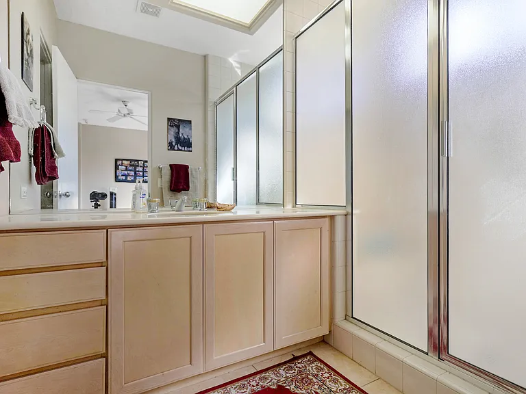 496 Desert Holly Dr — Photo 20
