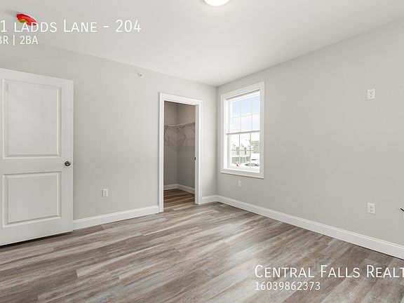 3rd image of 41 Ladds Ln #204
