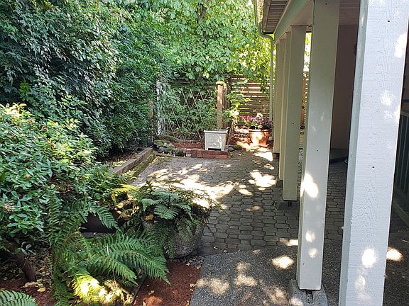 2nd image of 821 1/2 NW 52nd St