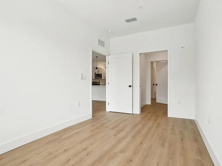 The Milk Stacks: Boutique Luxury Living in Downtown Orlando's Milk District — Photo 72