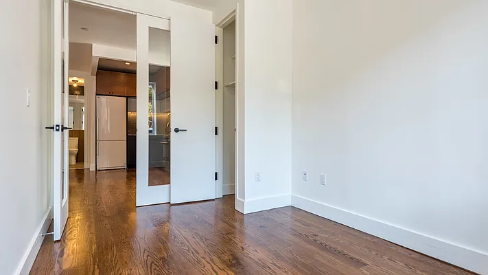 Rented by Nooklyn NYC LLC | media 9