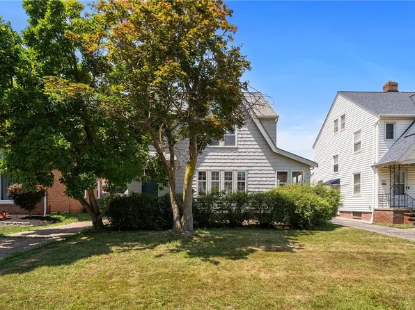 396 E 214th St, Euclid, OH 44123