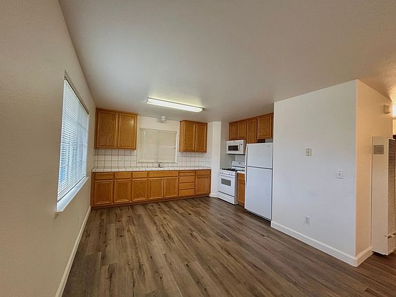 2nd image of 1206 West St Unit B