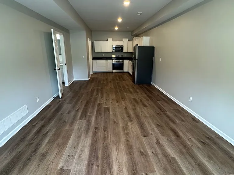 1301 McKee St — Photo 34