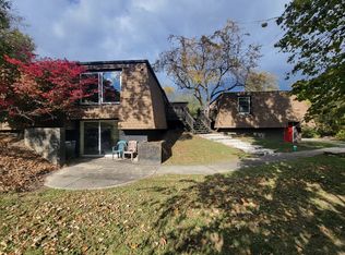 1519 Sugar Valley Ln, Joliet, IL 60433