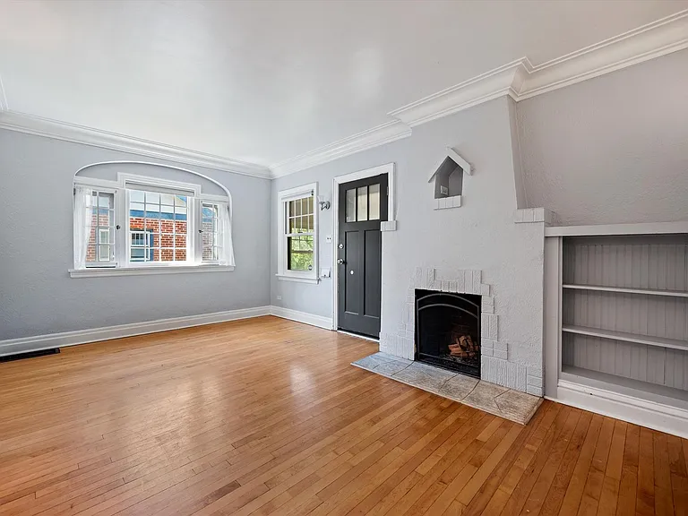 1644 S Grant St — Photo 5