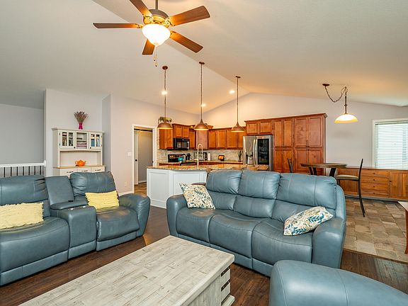 5th image of 4307 NE Michael Ct