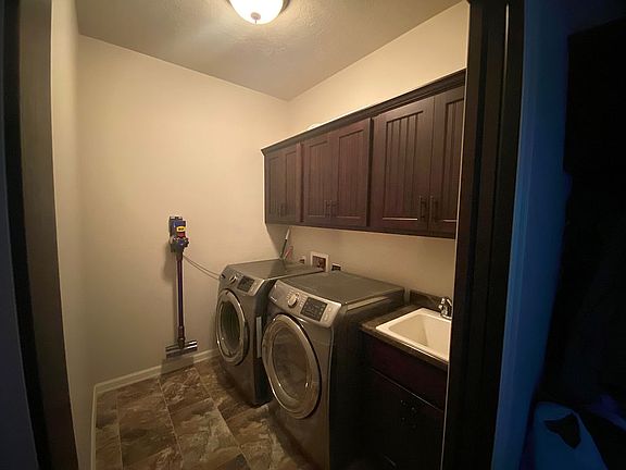 4th image of 8200 S Spice Hill Cir