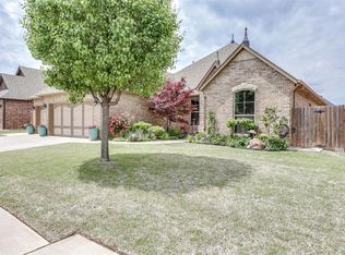 413 Clementine Rd, Yukon, OK 73099