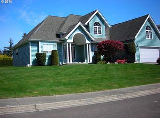 2715 Alder Ridge Dr, North Bend, OR 97459