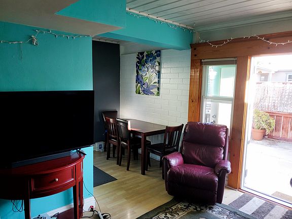 2nd image of 4666 Larkspur St #1