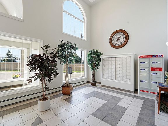 4th image of 7801 Golf Course Rd #227