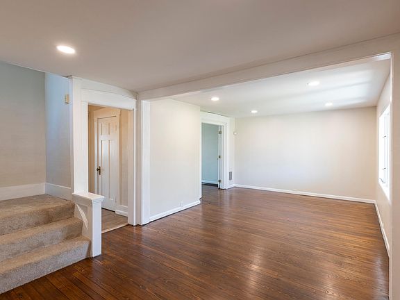 2nd image of 727 McKinley Pkwy