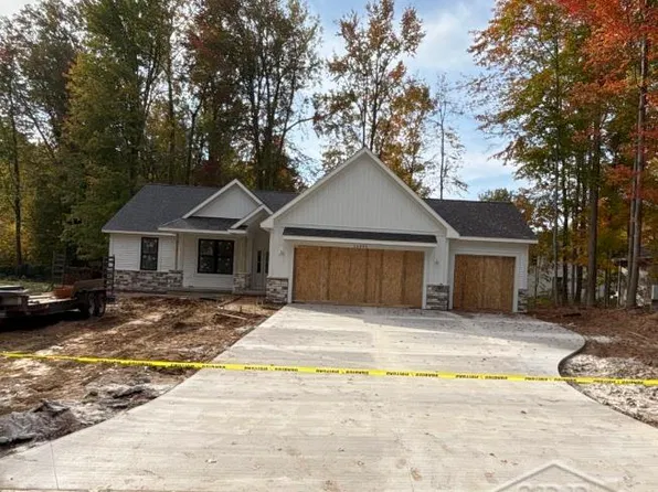 12495 Northway Parkway Rd, Freeland, MI 48623