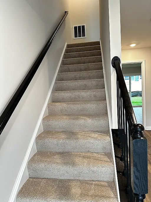 3 bed, 3.5 bath, 1980 sqft, $3,300 — Photo 1