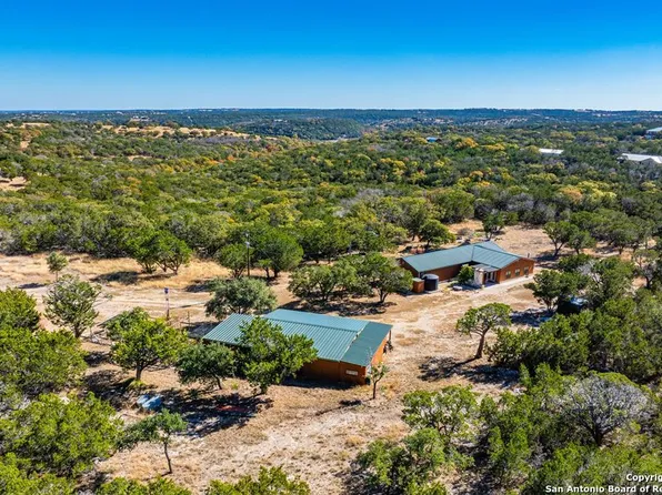 386 Connie Lane, Ingram, TX 78025