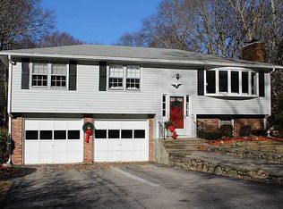 57 Oak Hill Rd, South Kingstown, RI 02879