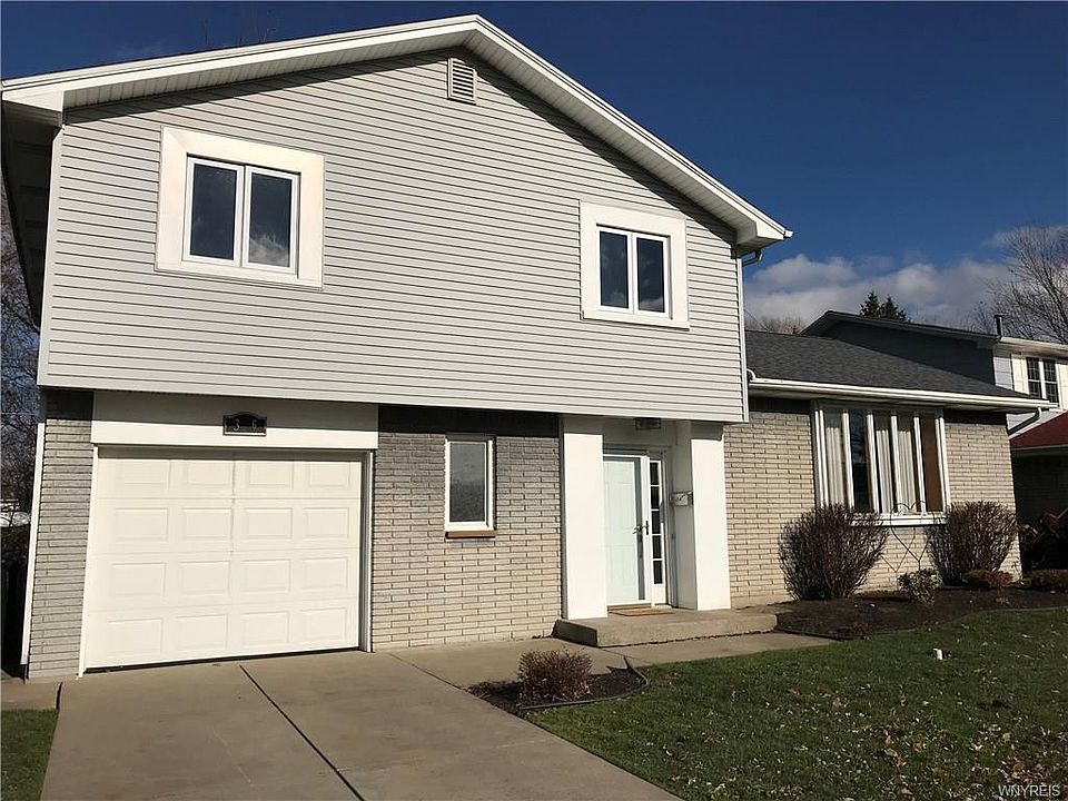 1st image of 366 S Creek Dr