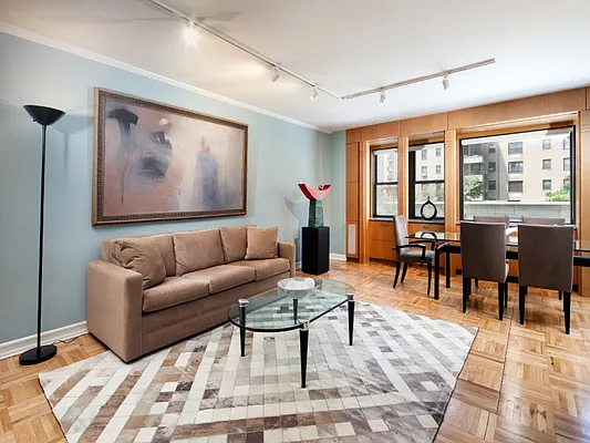Sold by Sotheby's International Realty | media 11