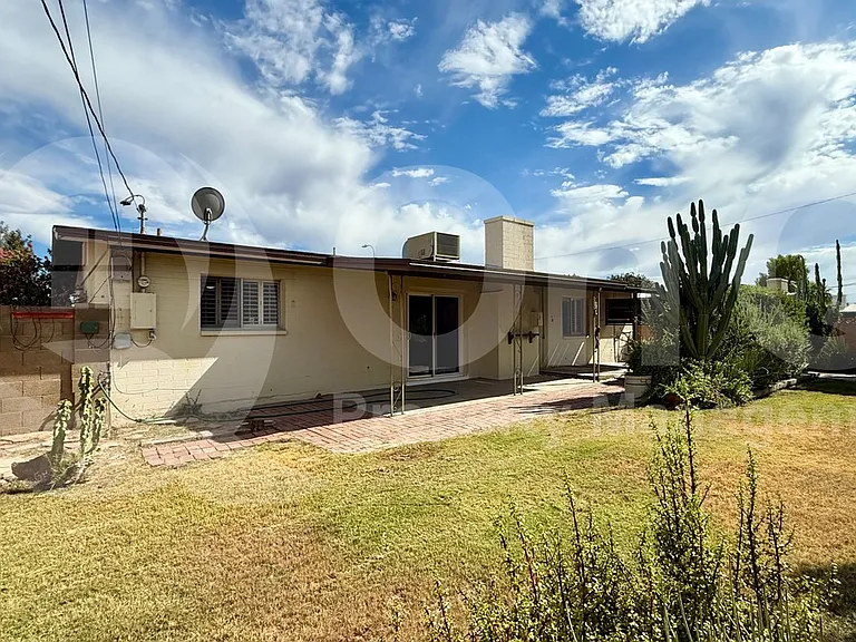 1218 E Alameda Dr — Photo 23