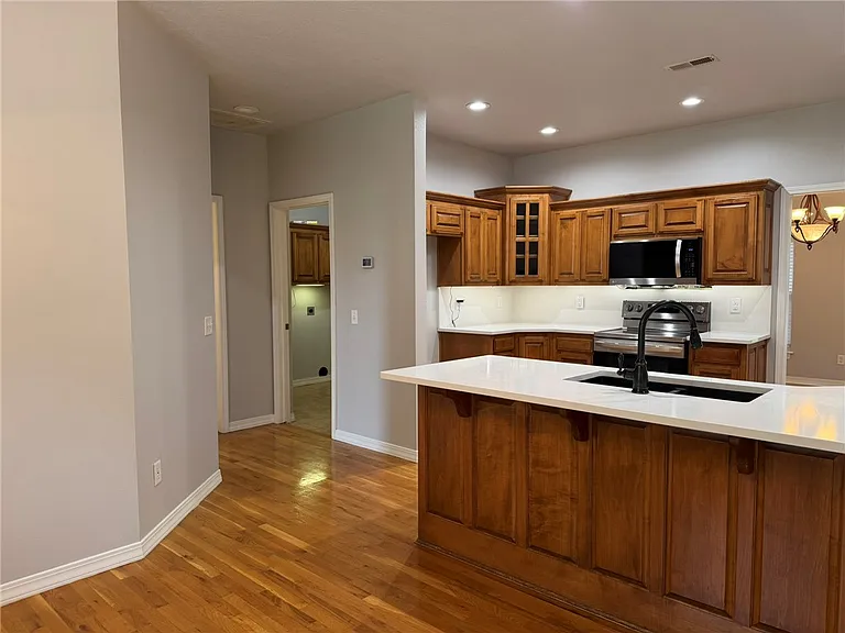 1 Elder Ln — Photo 13