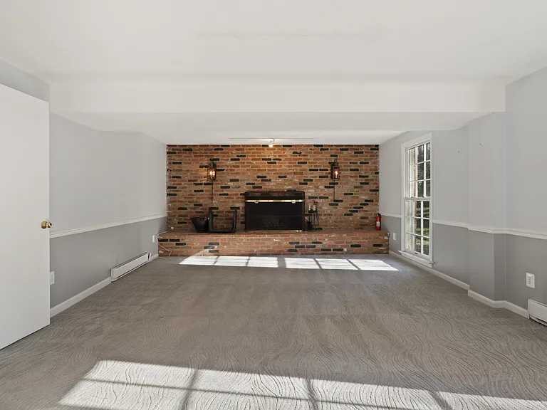 6543 Cedarwood Ct — Photo 14