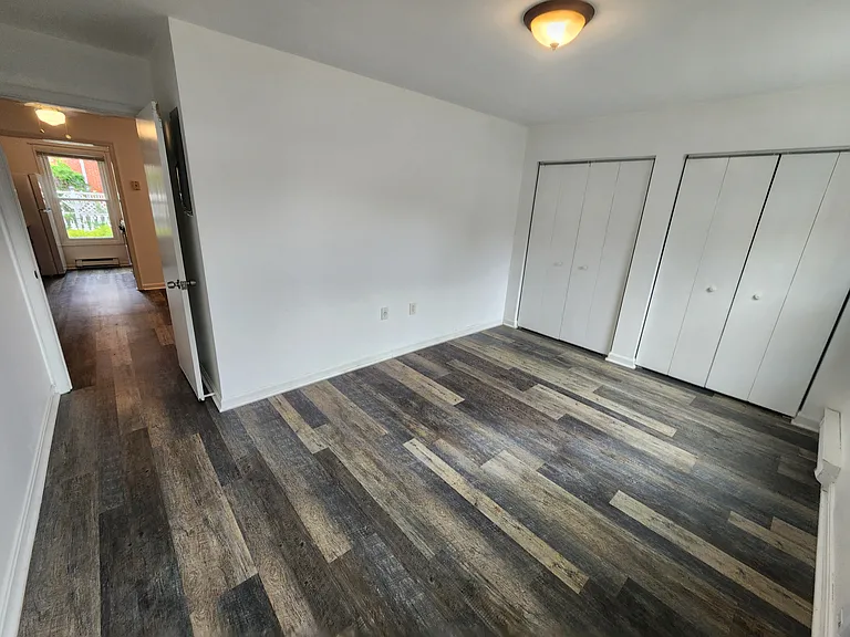 446 E Patrick St #F — Photo 10