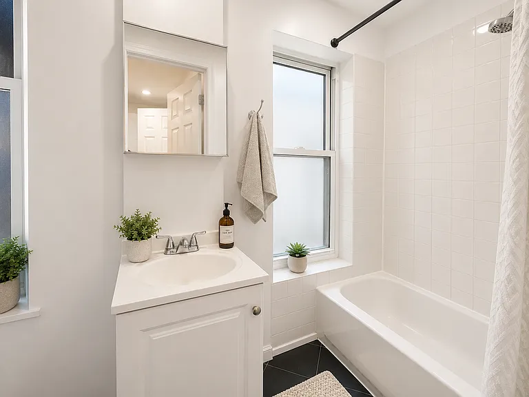 8 Rivington St #45 — Photo 9