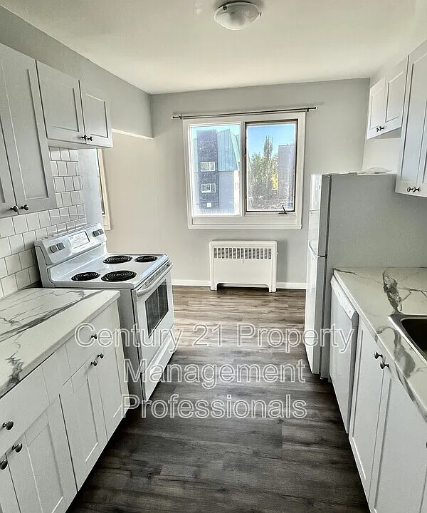 2 117th St NW #11235