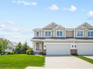 15302 Tanglewood Dr, Urbandale, IA 50323