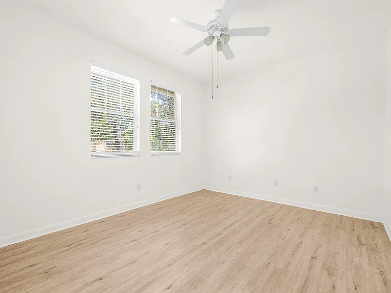 650 Pacific Grove Dr #5 — Photo 17