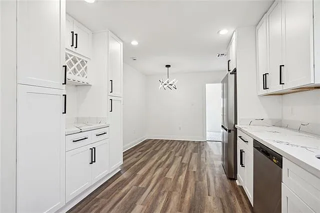 43 Labarre Pl — Photo 6