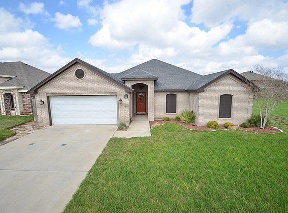 2nd image of 2001 Water Willow Dr