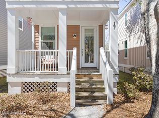 2207 Government St #17, Ocean Springs, MS 39564