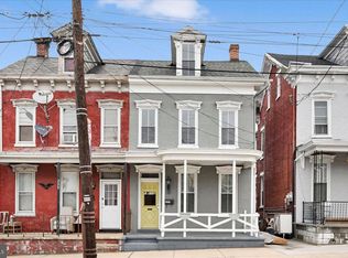 227 N 3rd St, Columbia, PA 17512