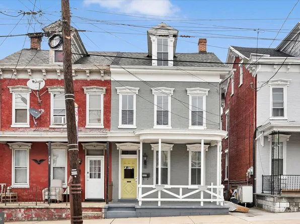 227 N 3rd St, Columbia, PA 17512