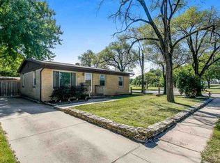 1942 S Fabrique Dr, Wichita, KS 67218