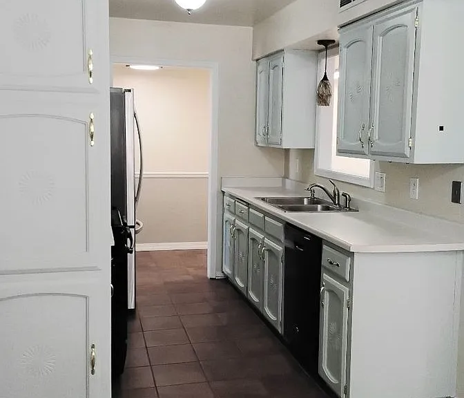 7405 Mayflower Rd NE — Photo 12