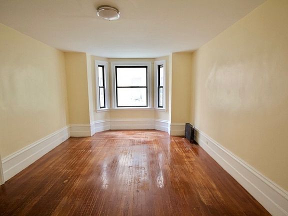 2nd image of 725 W 172nd St APT 27